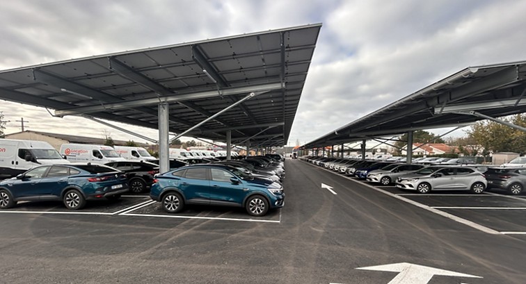 Ombrières photovoltaïques parking 423 kWc